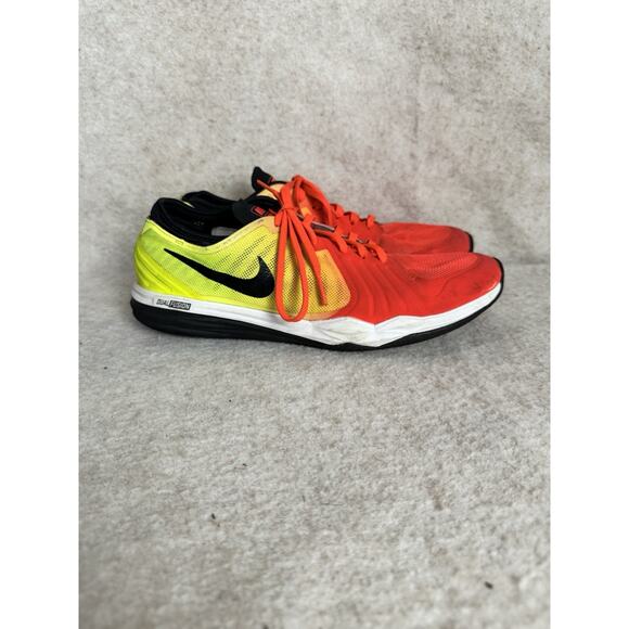 Nike DF TR4 Dual Fusion Red Yellow Shoe Women Size 8.5 - Picture 1 of 5